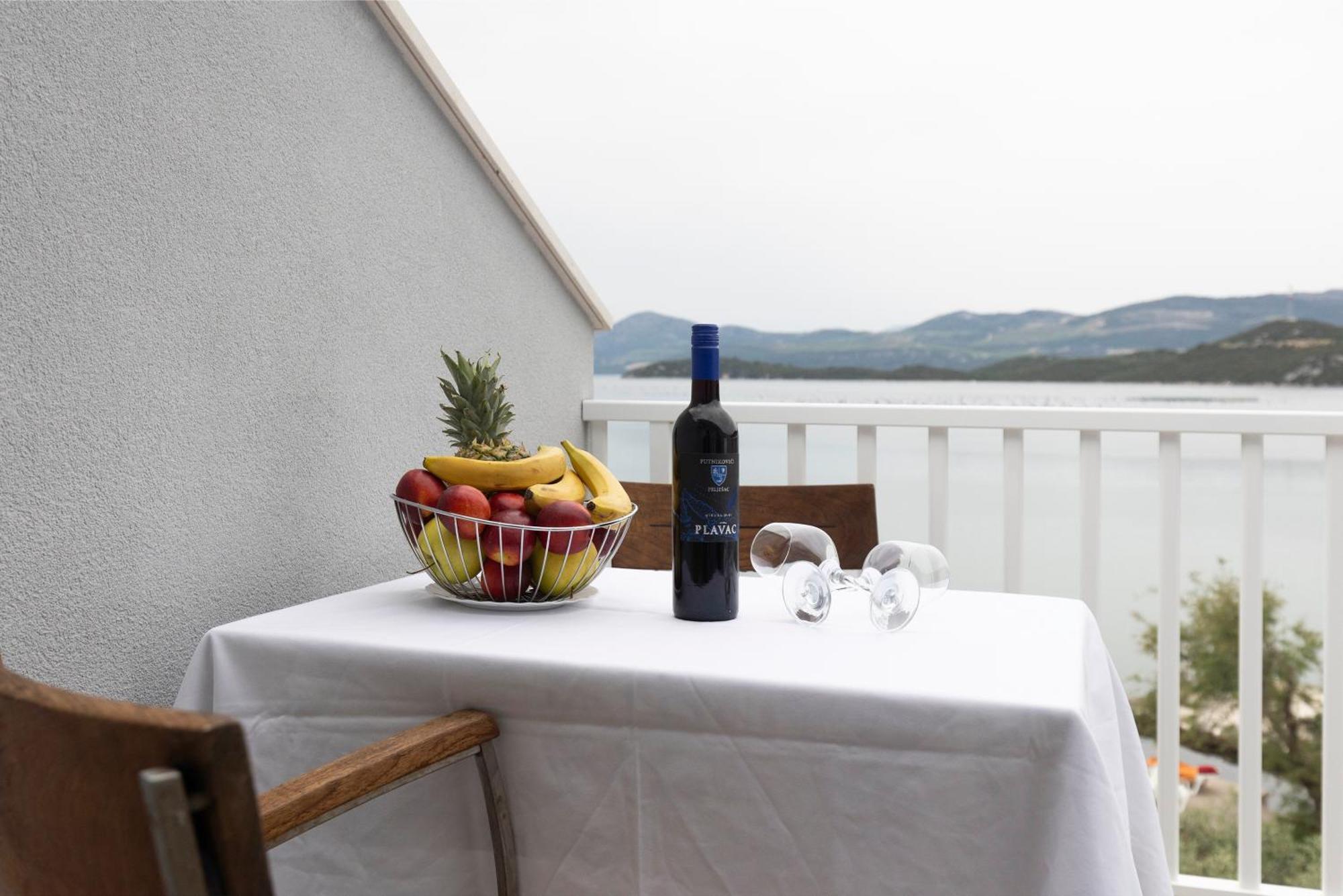 Apartments By The Sea Zuronja, Peljesac - 10137 Brijesta Eksteriør billede