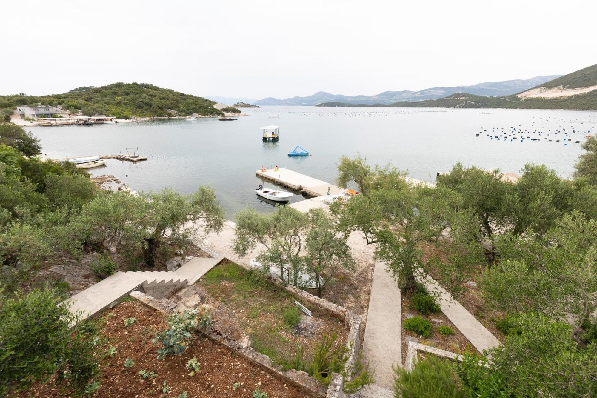 Apartments By The Sea Zuronja, Peljesac - 10137 Brijesta Eksteriør billede